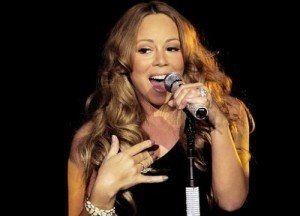 Check Out Mariah Carey's First Stage Appearance Since Giving Birth