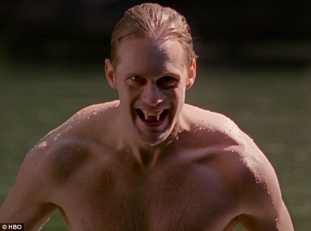 'True Blood' Star Alexander Skarsgard to Regis & Kelly: 'Let's Get Naked'