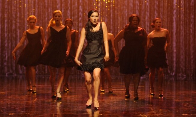 Watch Tonight's 300th 'Glee' Musical Performance: An Adele Mash-Up (VIDEO)