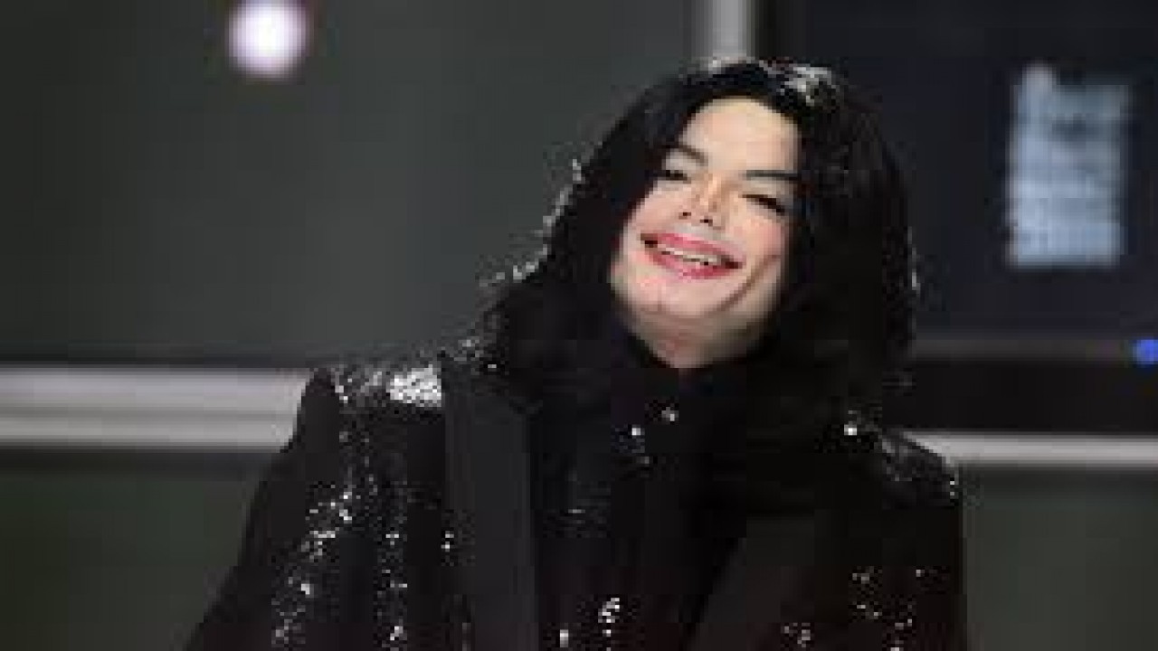 Mugshots: Michael Jackson