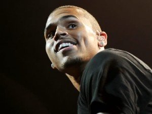 Chris Brown Grammy Appearance Badly Received By Fans, Artists