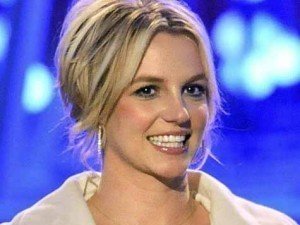 Britney Spears, Fiance Settle Into $8.5-Million New Home (Photos)