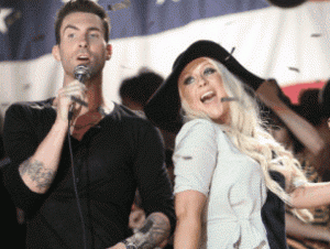 Adam Levine Defends Christina Aguilera