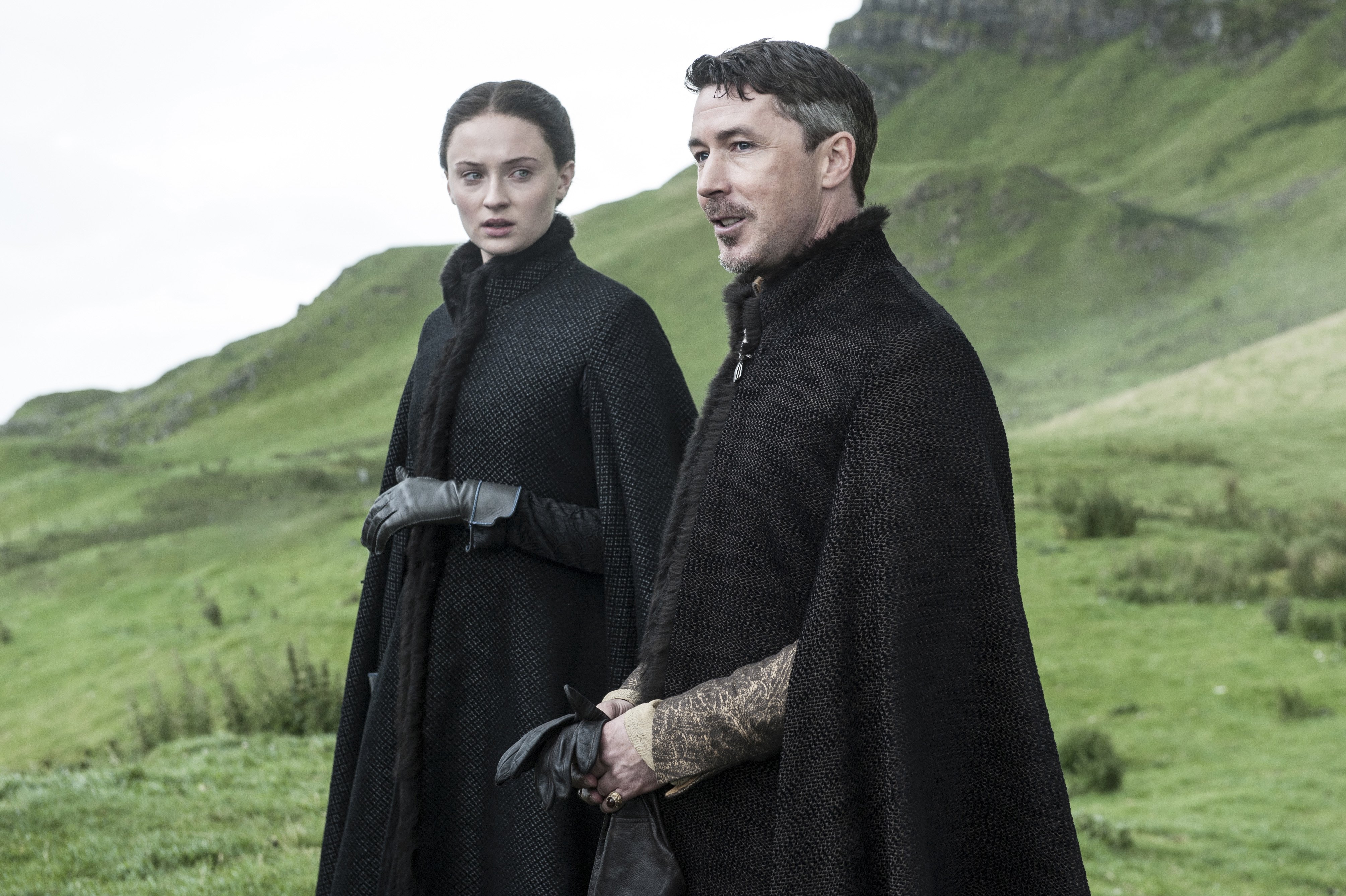 'Game of Thrones' Cast Drops Big Hints About Season 5!