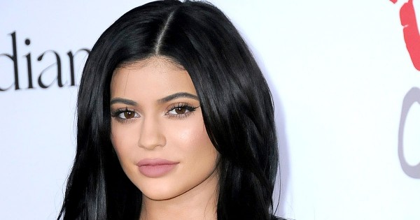 Something's Wrong with Kylie Jenner's Revealing Selfie