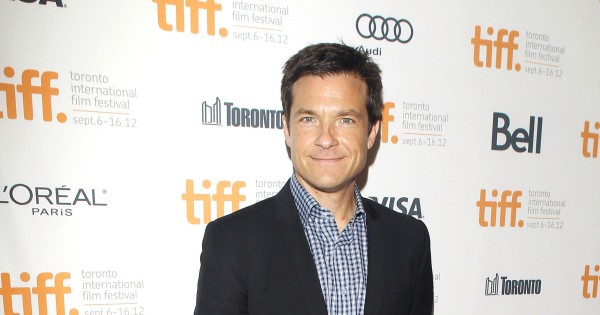 Jason Bateman Stumbles into 'Arrested Development' Controversy