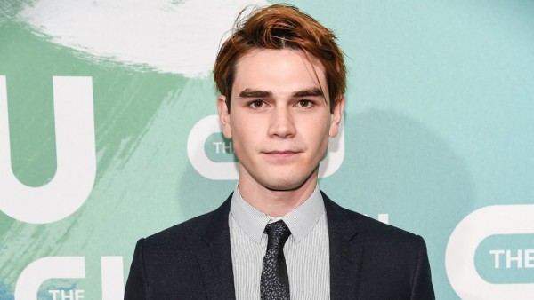 'Riverdale' Star Recovering After Car Crash