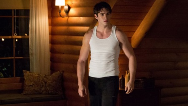 'Vampire Diaries' Alum Is Engaged