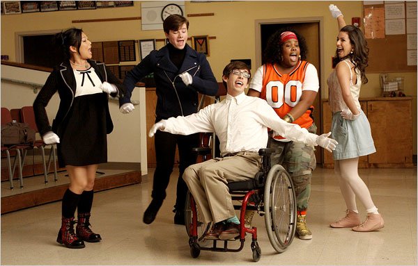 LISTEN: Glee's New 'Animal' Cover. Plus, Two First Time-Ever Original Tracks Debut March 8!