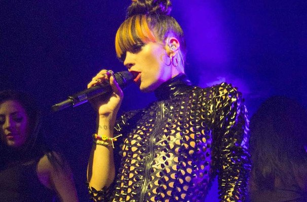 Lily Allen to Join Miley Cyrus on Tour