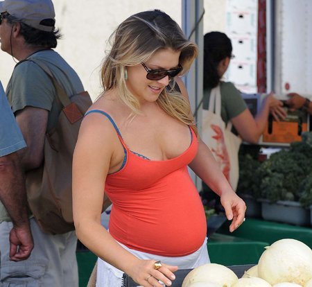 Ali Larter and Hayes MacArthur Welcome First Child
