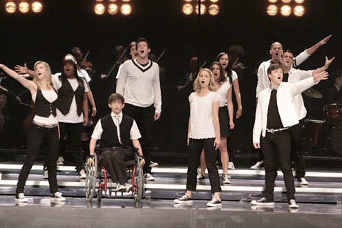 Watch a Sneak Peek of 'Glee Live 3D!' in Concert (VIDEO)