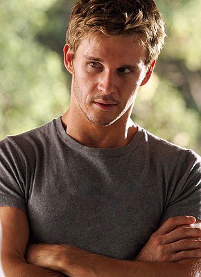 'True Blood' Star Ryan Kwanten (aka Jason Stackhouse) Saves Bloodied Man Lying in Road