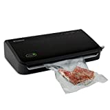 FoodSaver Vacuum Sealer Machine with Automatic Bag Detection, Sealer Bags and Roll, and Handheld Vacuum Sealer for Airtight Food Storage and Sous Vide, Black