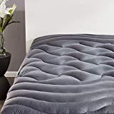 SLEEP ZONE Premium Queen Mattress Pad Ergonomically Zoned Cooling Mattress Cover Quilted Fluffy Pillow Top Bed Topper Deep Pocket 8-21 inch, Grey, Queen