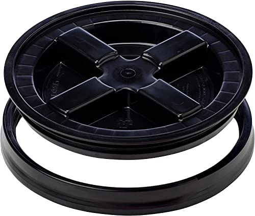 GAMMA2 Gamma Seal Lid - Pet Food Storage Container Lids - Fits 3.5, 5, 6, & 7 Gallon Buckets, Black