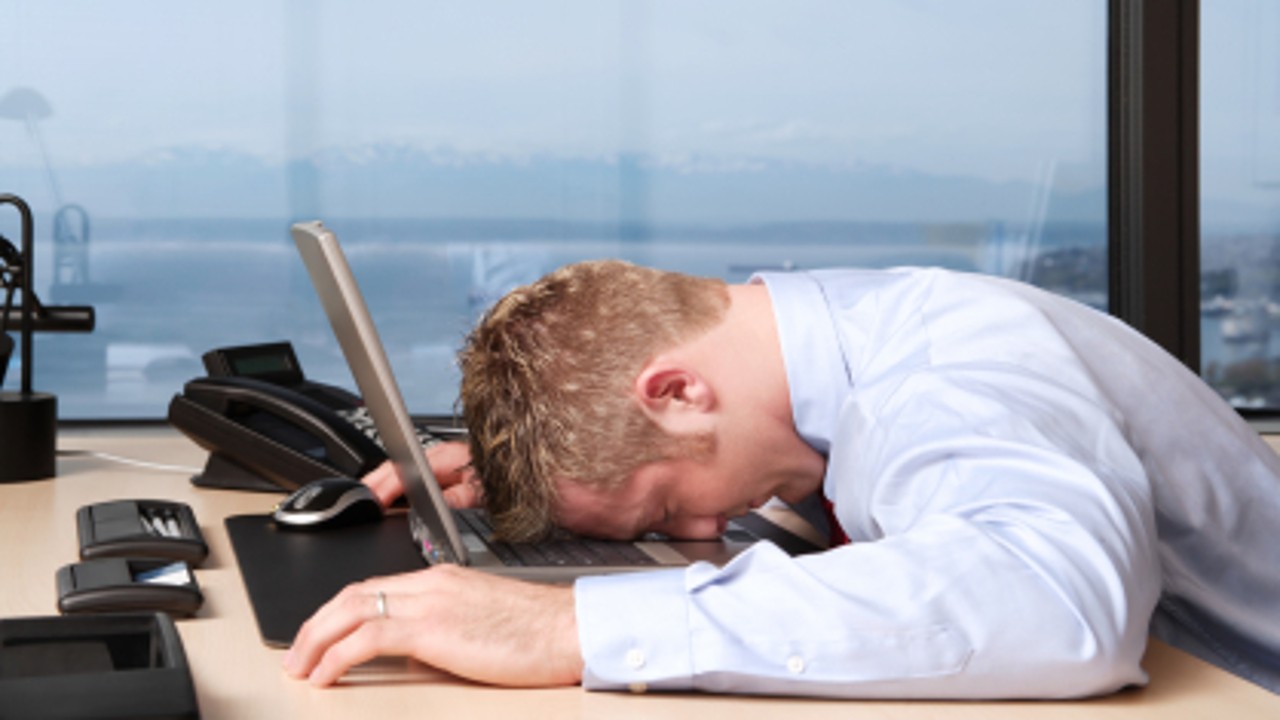 Limitless Energy: Discover How To Boost Your Energy Levels Naturally So You Can Get More Done, Feel Less Stressed And Live Life To The Max