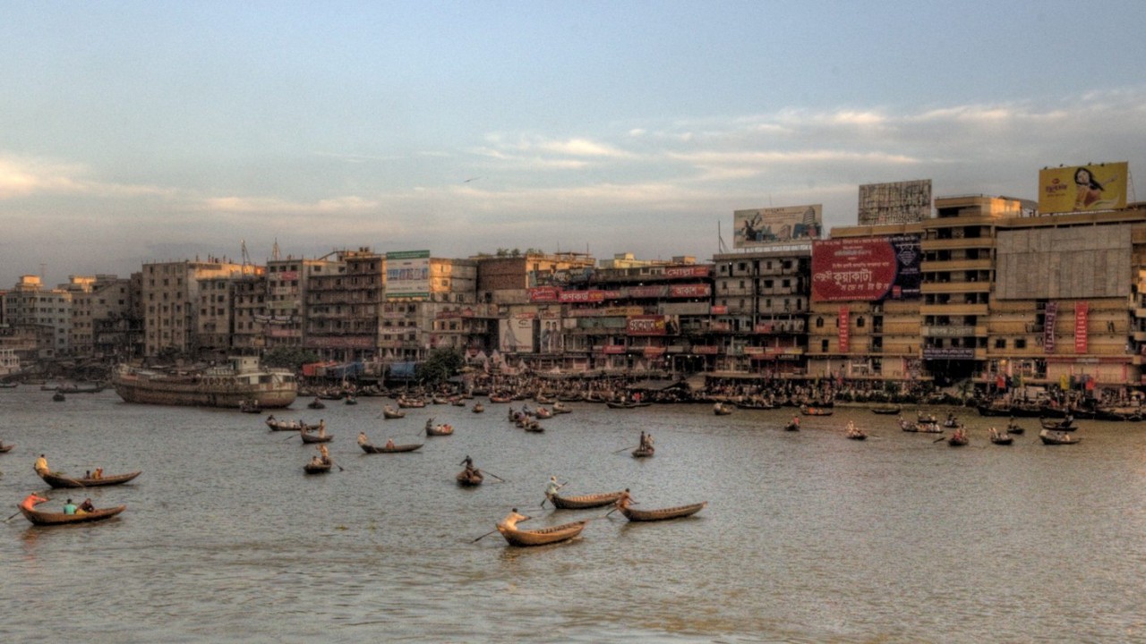 Globe Trekker - Bangladesh