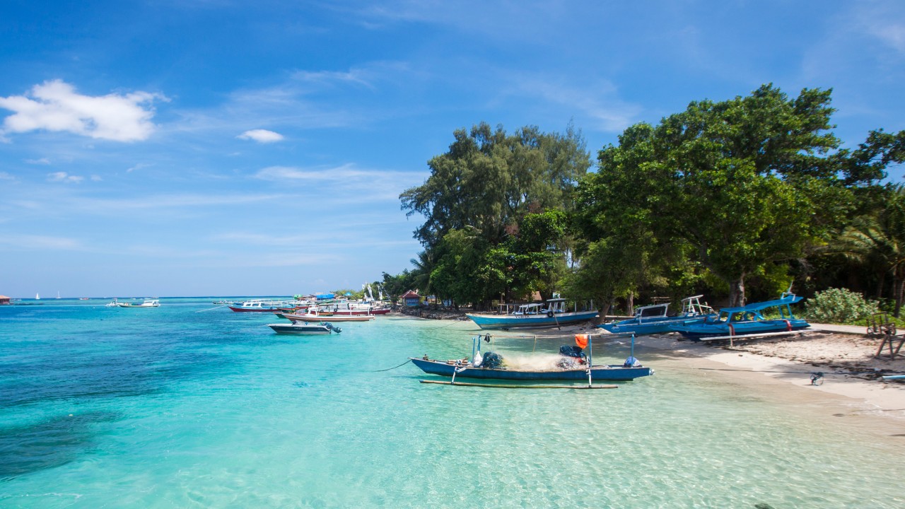 Globe Trekker - Java and Sumatra