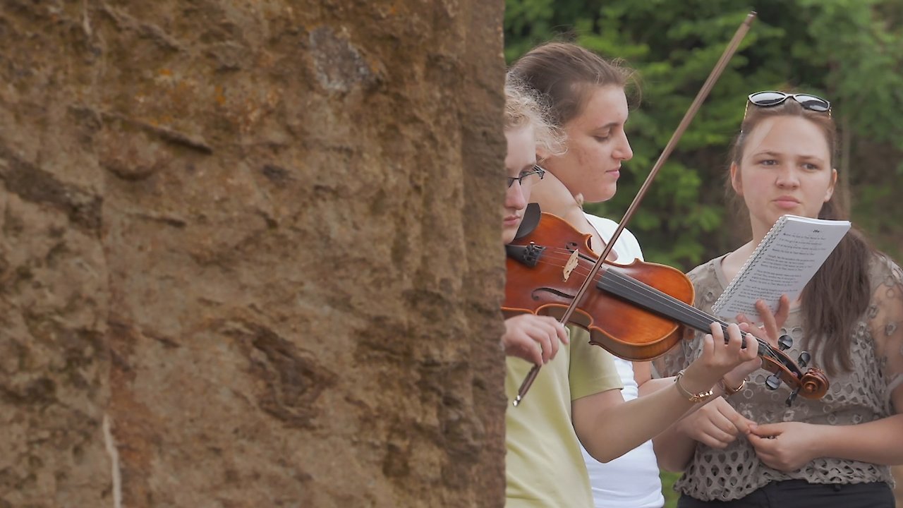 Tant Qu'on Ira Vers l'Est