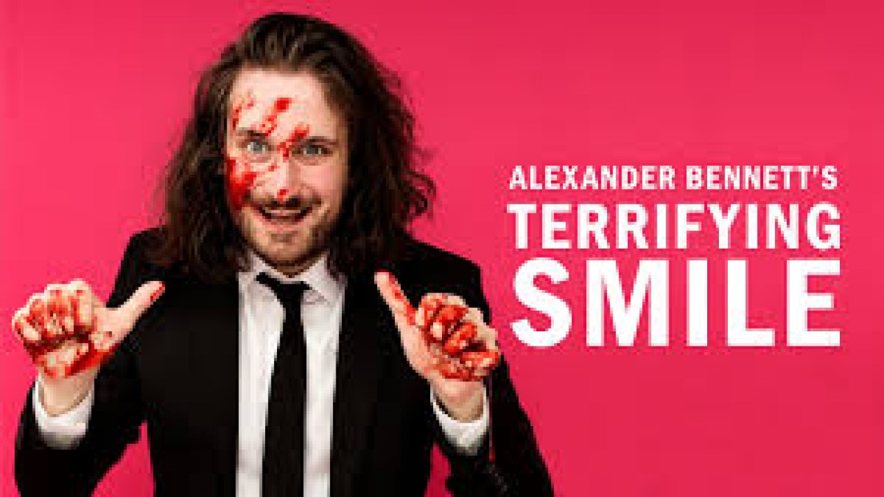 Alexander Bennett: Alexander Bennett's Terrifying Smile