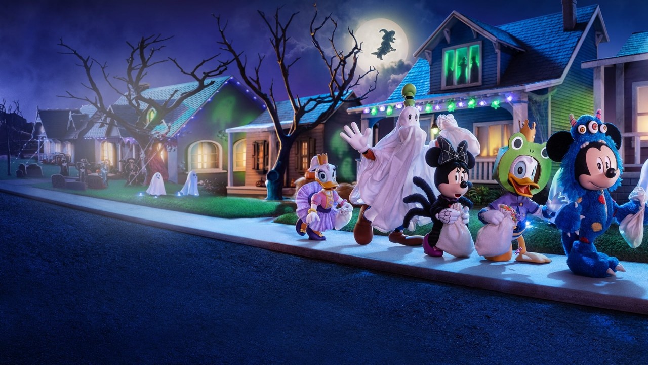 Mickey and Friends Trick or Treats