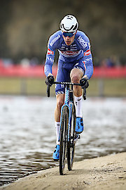 Exact Cross | Sint-Niklaas