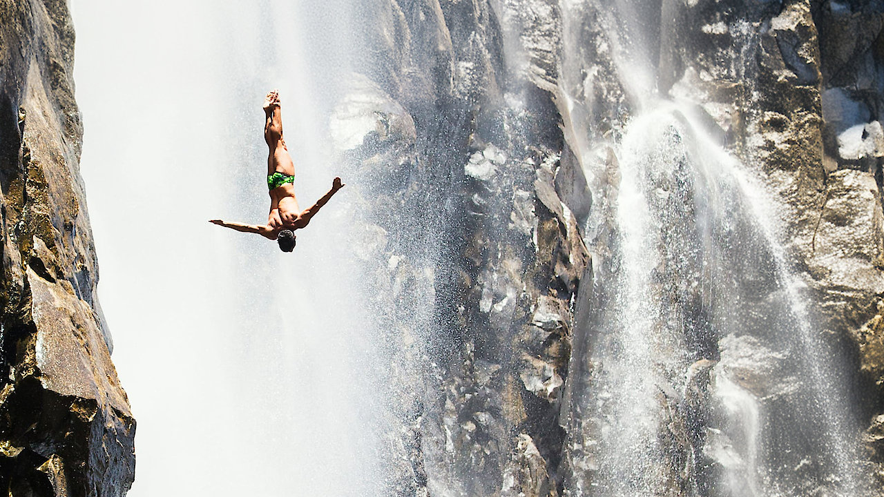 The Smoke that Thunders