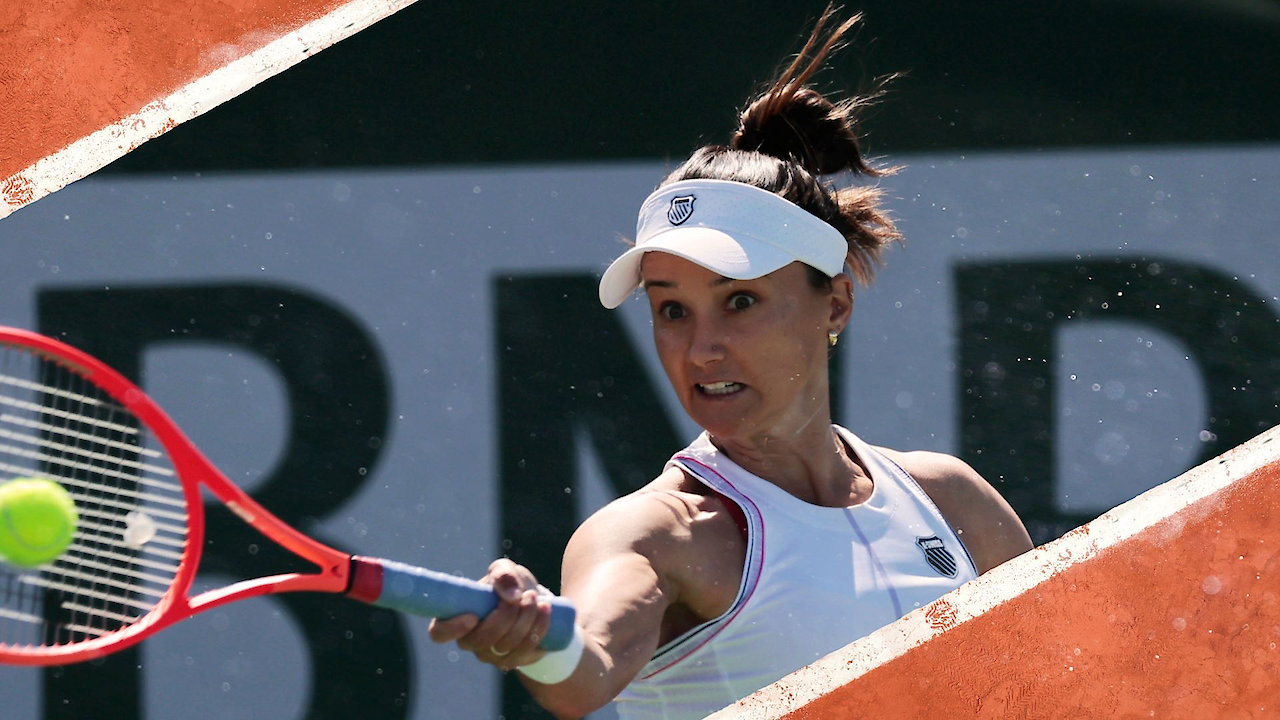 Lauren Davis - Marina Stakusic