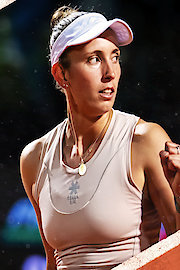 V. Kudermetova / E. Mertens - J. Cristian - A. Panova