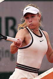 Emerson Jones - Charo Esquiva Banuls