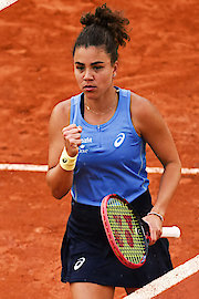 U. Eikeri / E. Hozumi - E. Lys / T. Maria