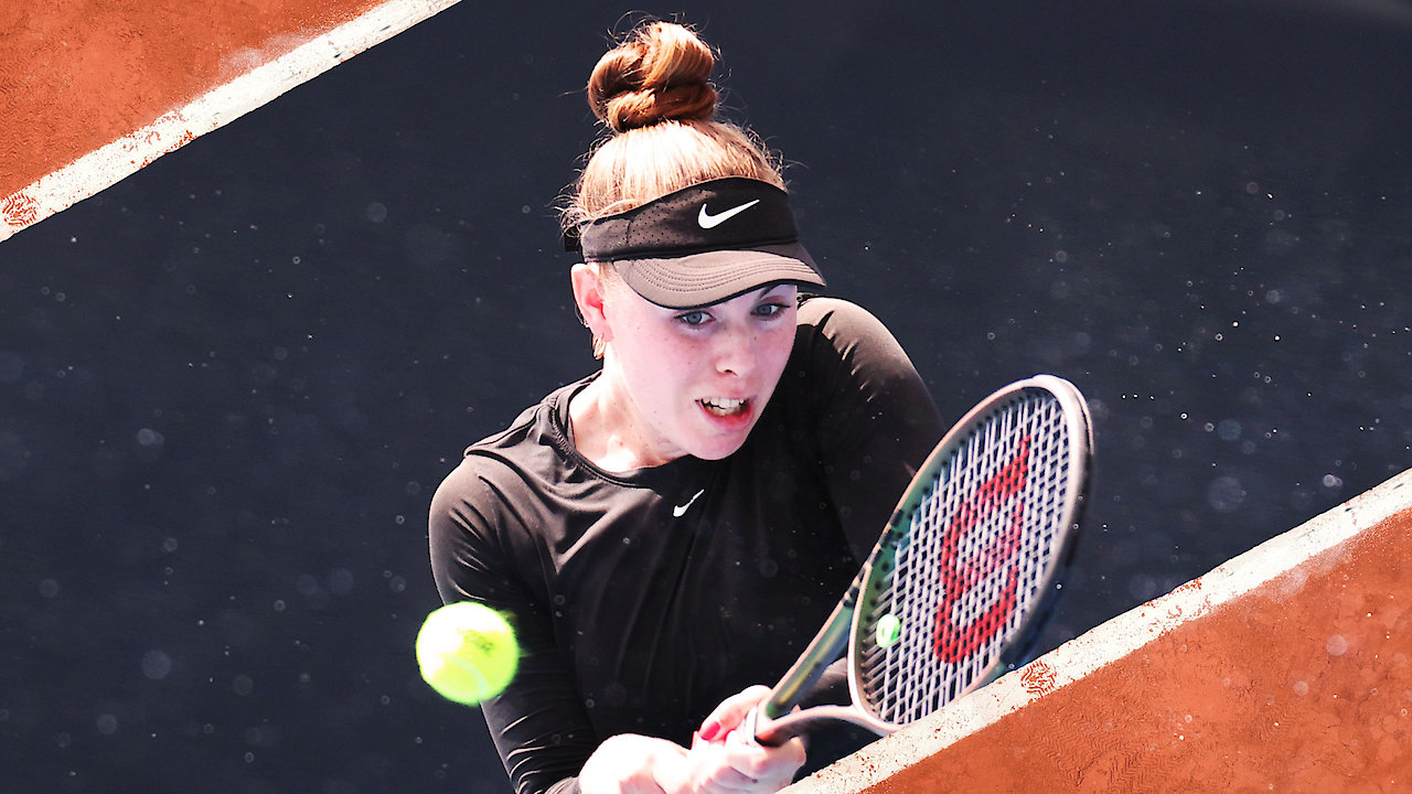 Julia Riera - Talia Gibson