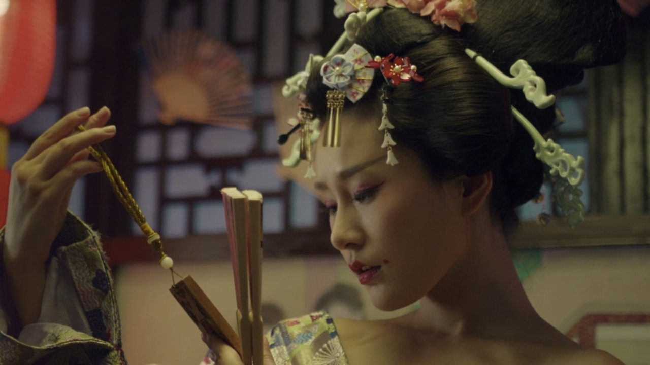 Desire to Dream: Palace Struggle