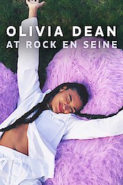 Olivia Dean at Rock En Seine