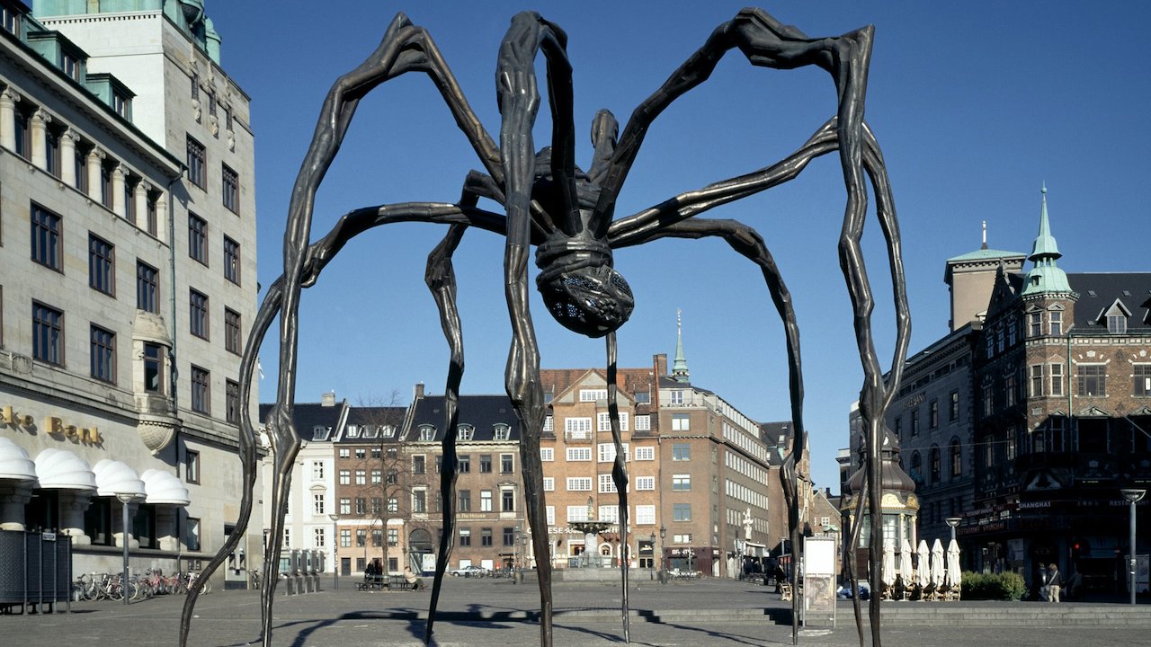 Louise Bourgeois The Spider, the Mistress & the Tangerine