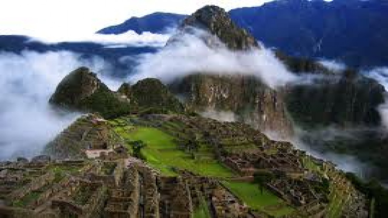 Peru: Journeys to the Golden Cities