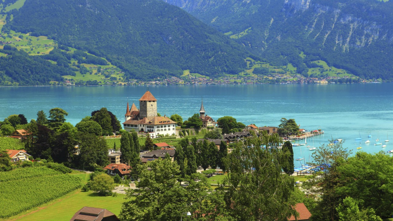Naxos Scenic Musical Journeys: Switzerland - From Zurich to Zermatt, The Emmental and Lake Thun