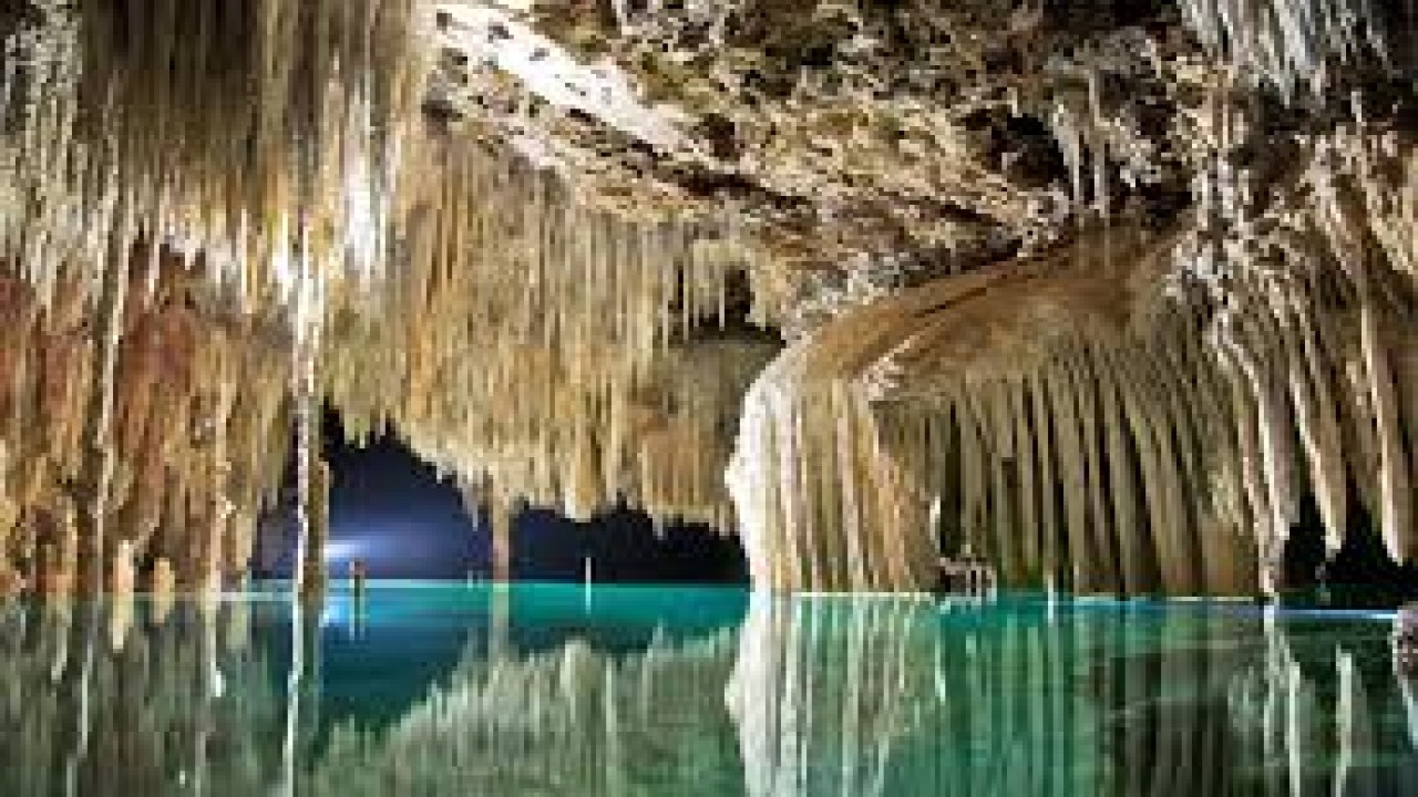 Nature Parks: Cenotes - Water Caves
