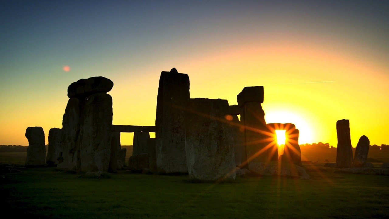 Global Treasures: Stonehenge