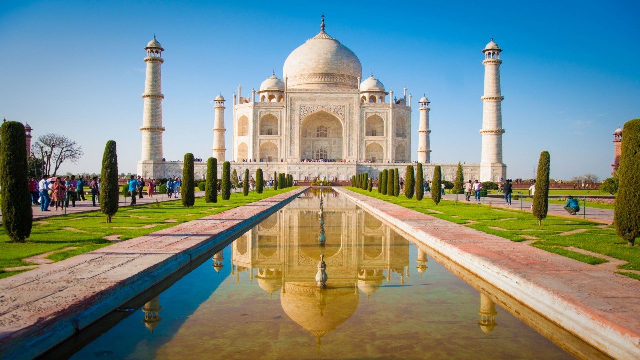 Global Treasures: Taj Mahal