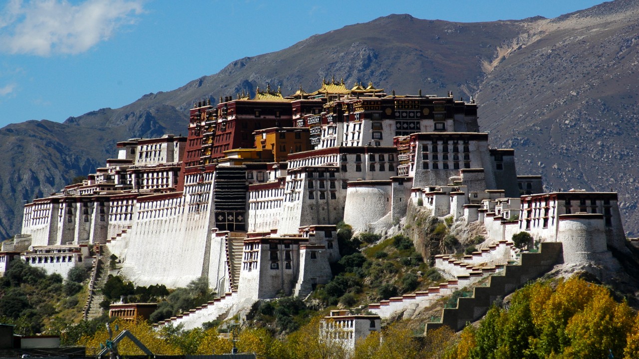 Naxos Scenic Musical Journeys: Tibet - A Cultural Tour with Traditional Chinese Music
