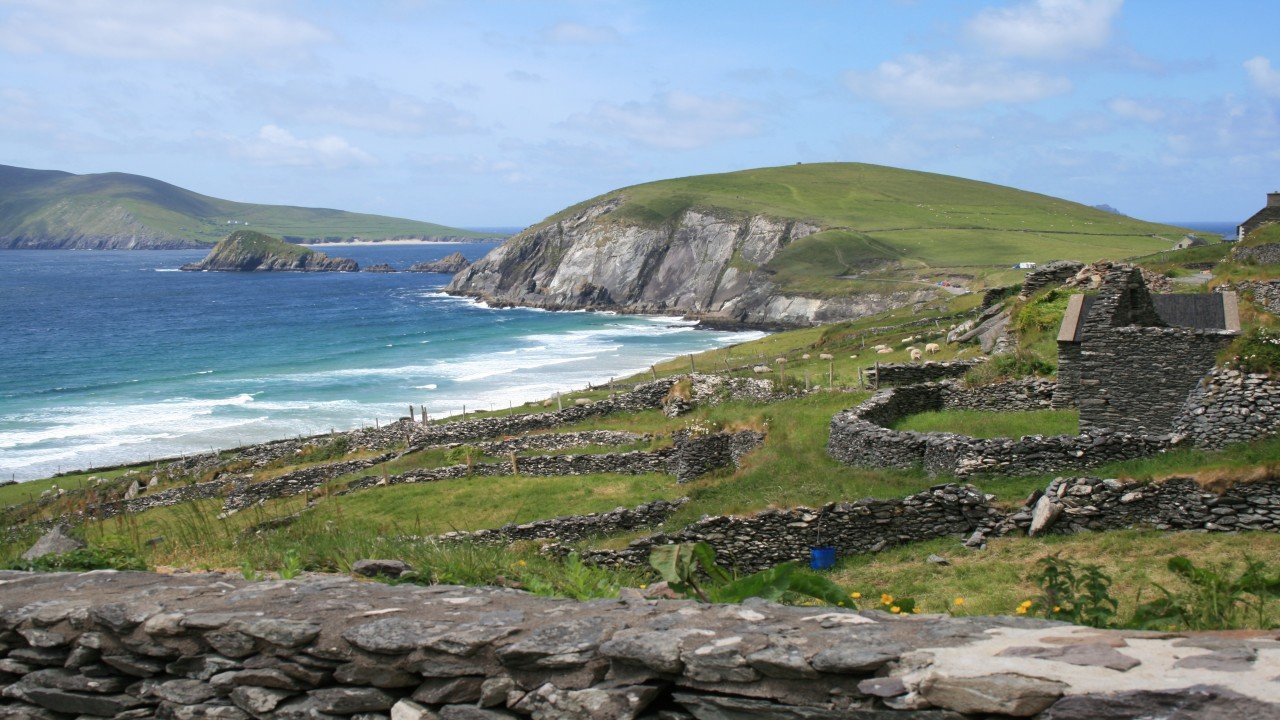 On Tour Exploring the Extraordinary: The Dingle Peninsula
