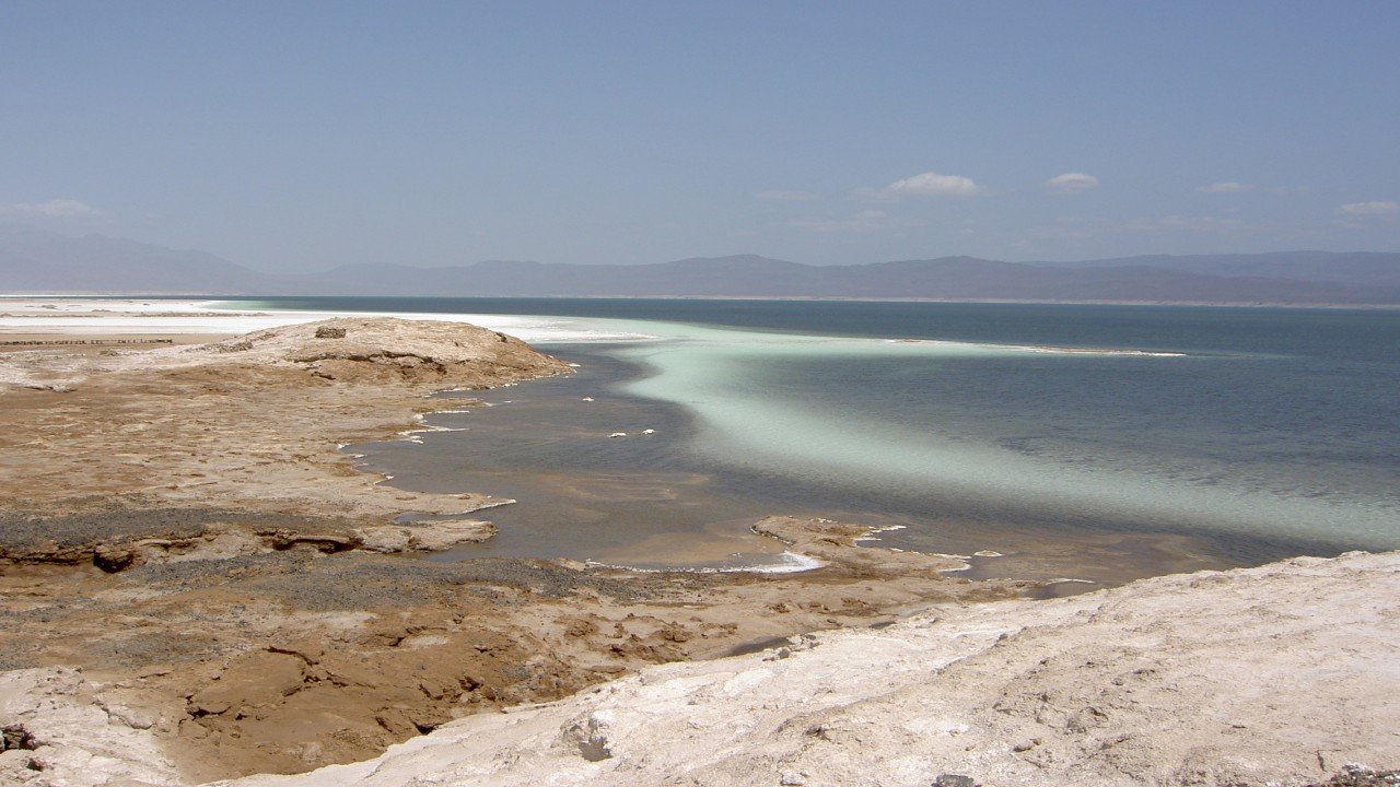 Extreme Environments Lakes