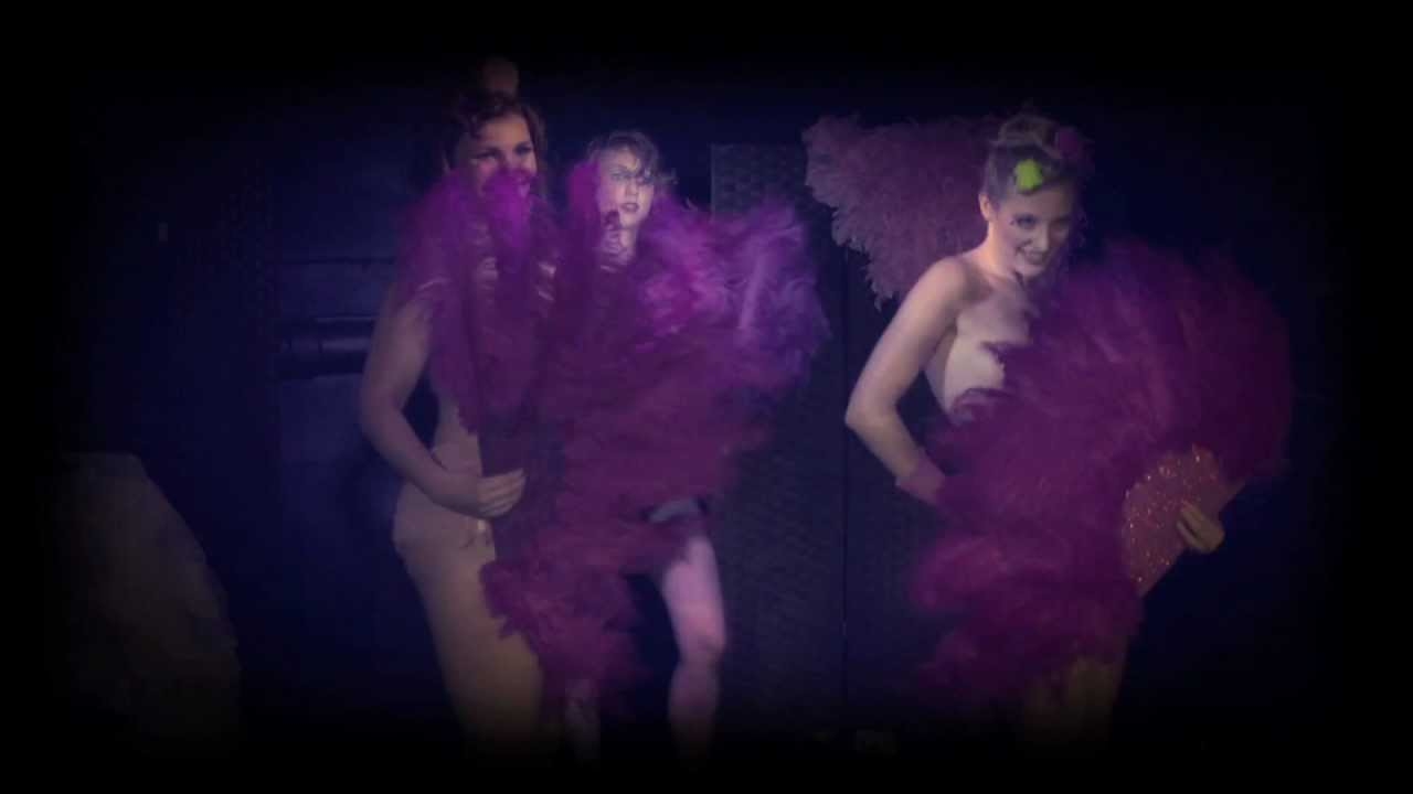 Showgirls: Glitz & Angst