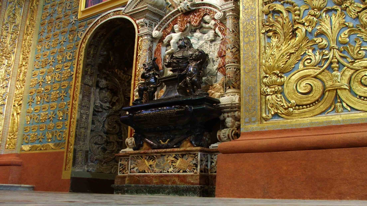 Naxos Scenic Musical Journeys France Cathedrals and Megaliths, Calvaries & Tapestries