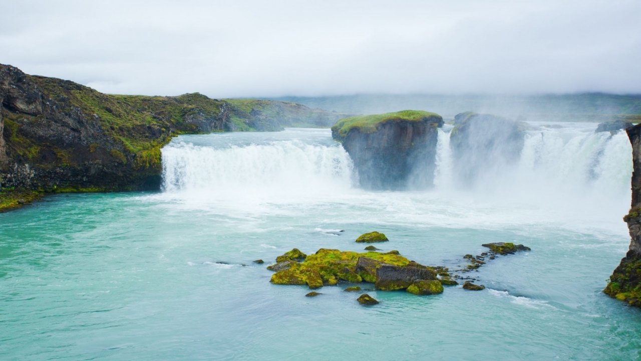 Nature Wonders WATERFALLS OF NORTHERN ICELAND Iceland
