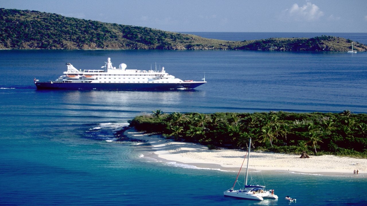 Porthole TV Video Small ship cruising to Costa Rica