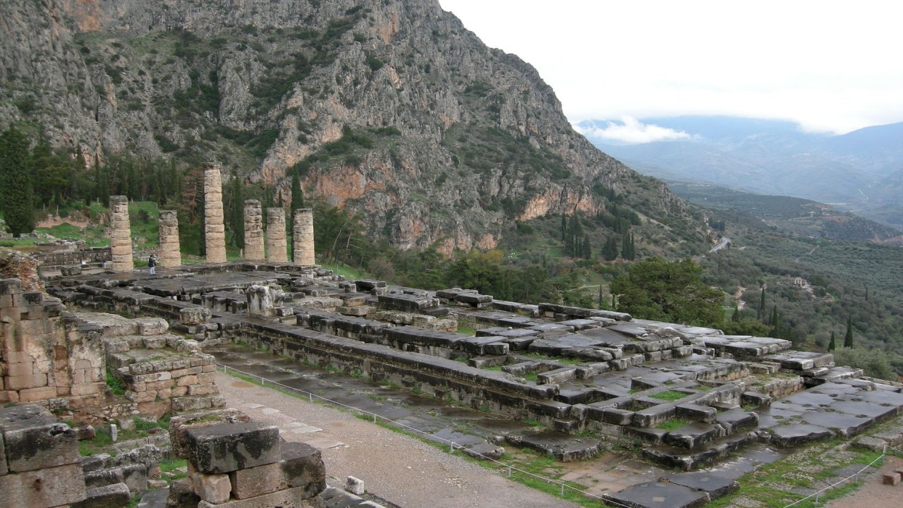 Delphi Apollo's Temple