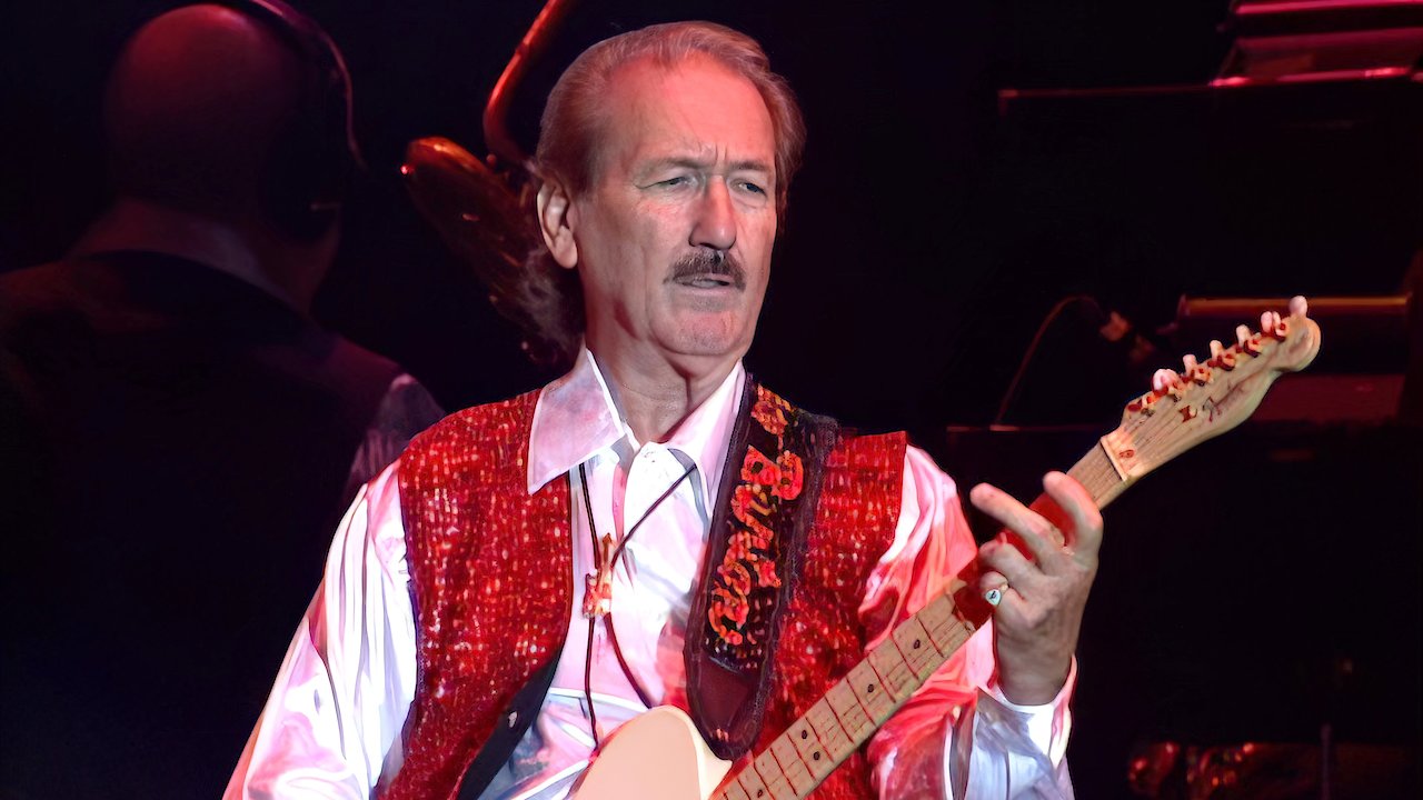 Elvis Lives: The 25th Anniversary Concert - Live From Memphis